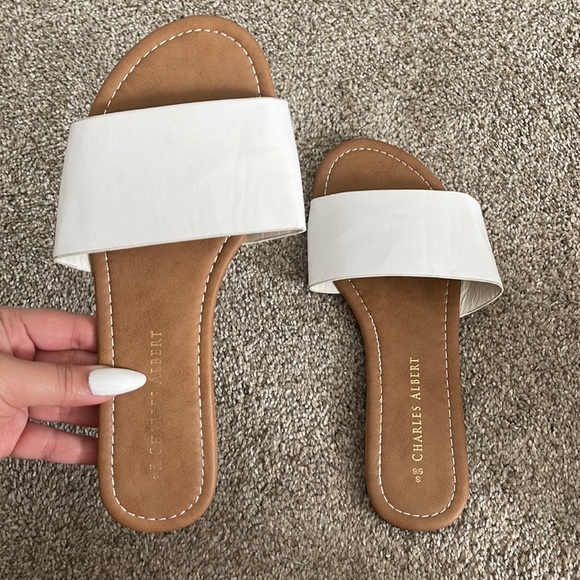 SANDALS - Picture 2 of 2